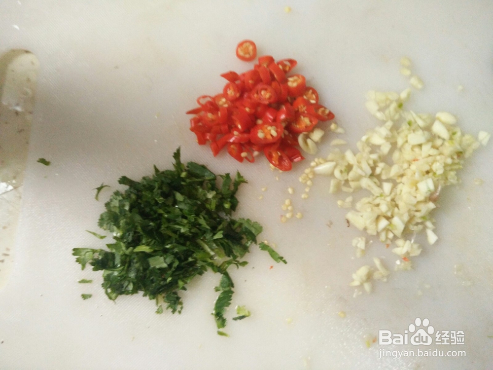 制作美味的浇汁鲍鱼