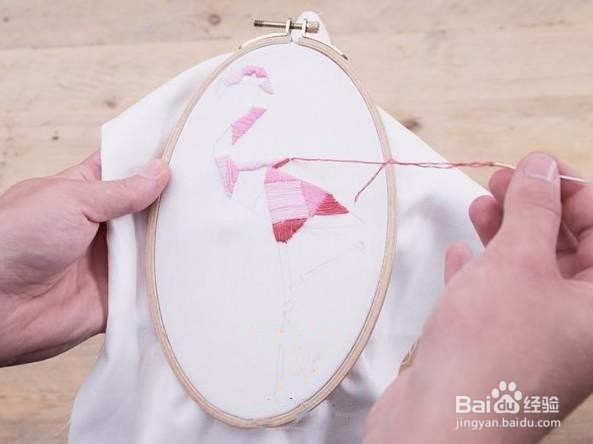 如何刺绣一只欧美风格“烈火鸟”