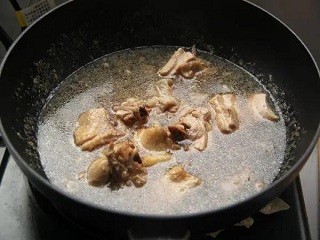 家常栗子鸡怎么做?