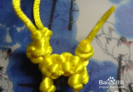 怎样用中国结编小狗