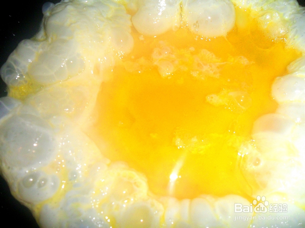 家常饭菜随意做——青椒木耳炒鸡蛋