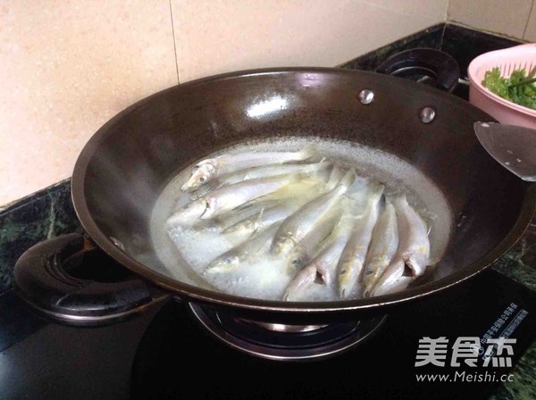 冬菜沙尖鱼的做法