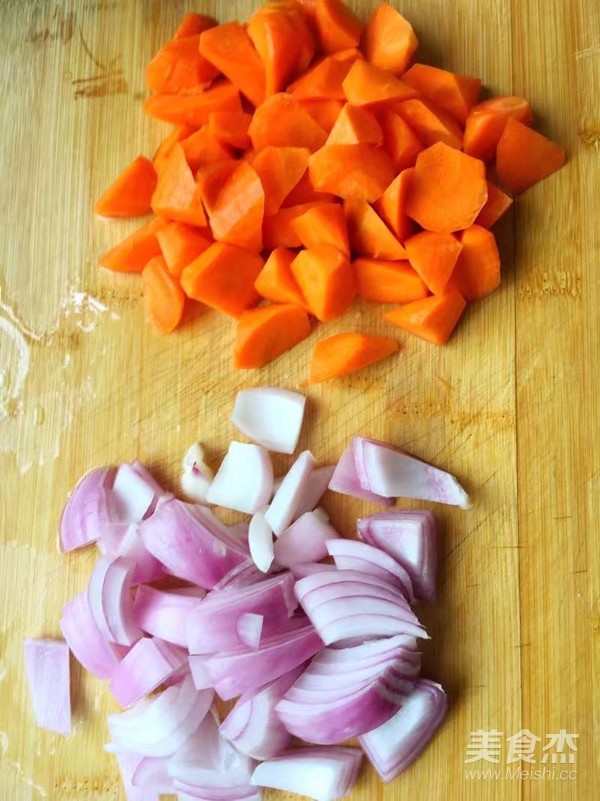 咖喱鸡块饭的做法