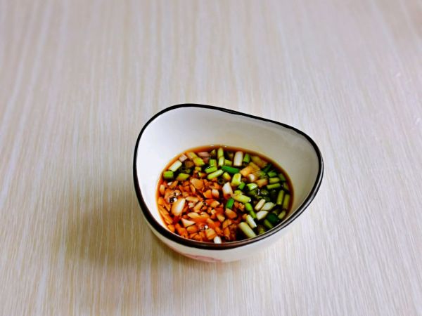 干贝酸辣凉拌面