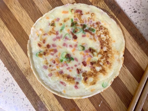 培根香葱牛奶鸡蛋饼