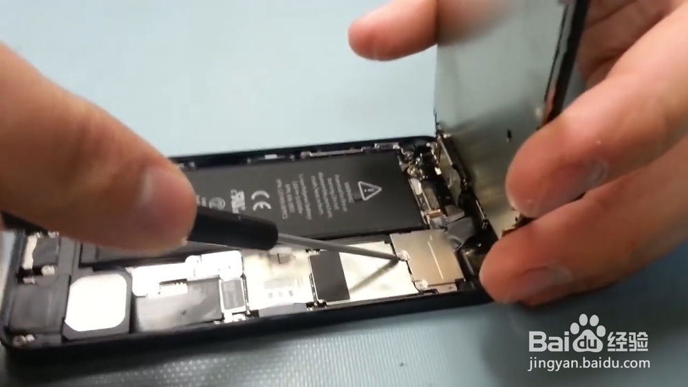 如何3分钟完成iPhone 5的屏幕修复