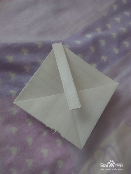 漂亮纸篮子的折法