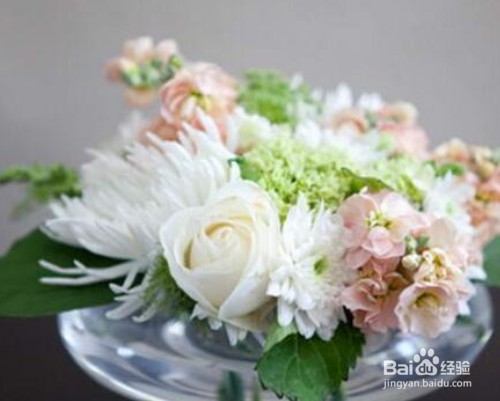 大花瓶怎么插花