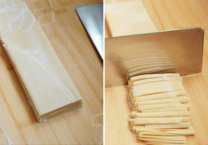 鸡蛋手擀面的做法