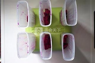 哈密瓜椰奶火龙果冰棒