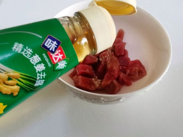 菌菇瘦肉萝卜盅