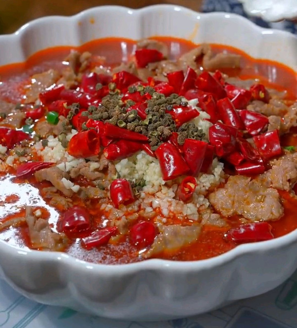 酒楼特色水煮牛肉