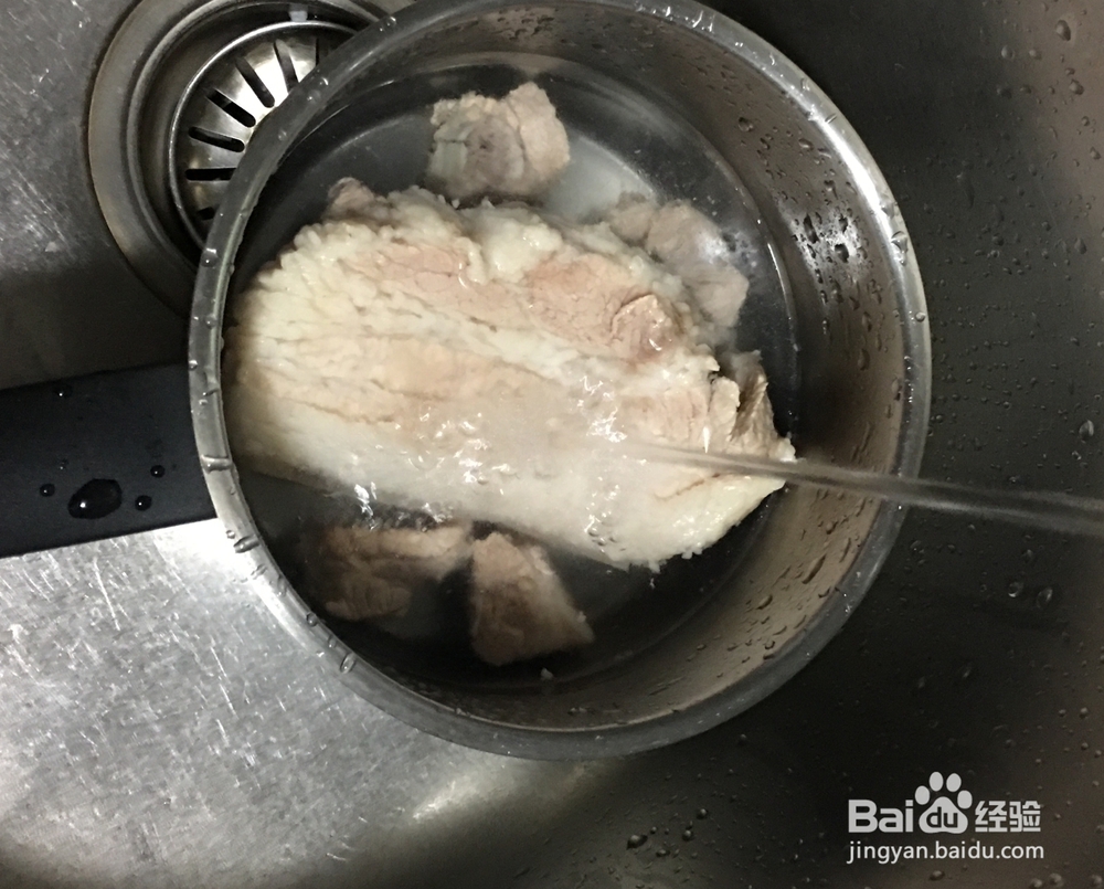 怎样做卤水五花肉？