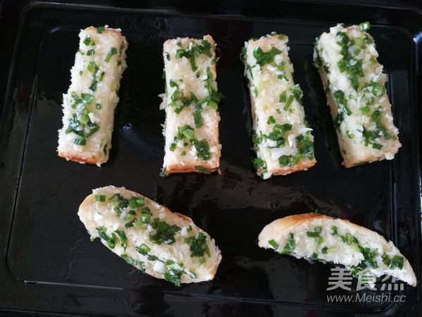 蒜泥吐司条的做法