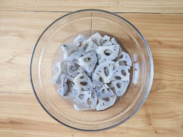 开胃小菜凉拌藕片