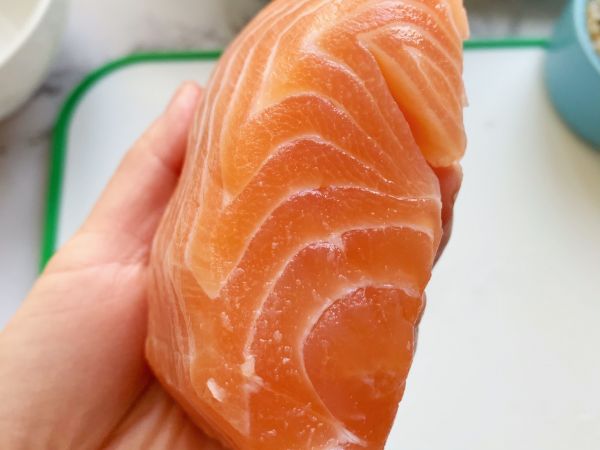 三文鱼时蔬藜麦炒饭