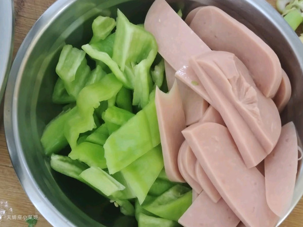 家常火腿炒菜花