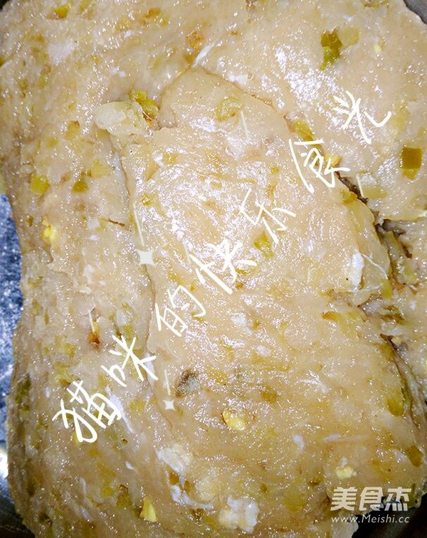 苏式鸡肉榨菜月饼