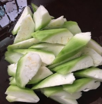 虾仁炒丝瓜的做法