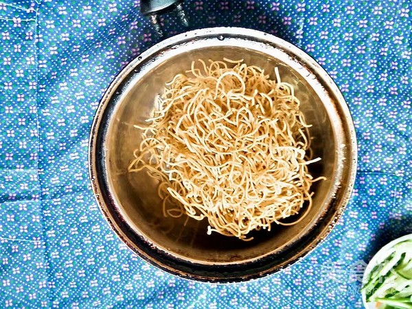 香辣拌伊面的做法