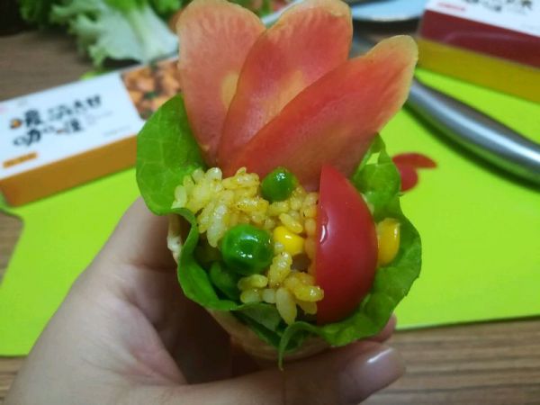 时蔬咖喱炒饭脆筒