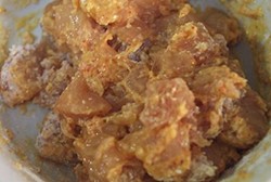 大加乐分享酥脆里嫩的香辣鸡米花做法