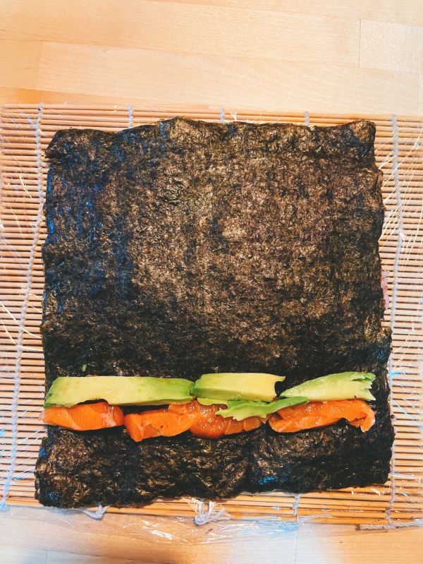 鸡蛋糙米反卷寿司