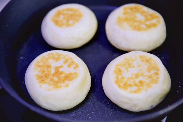 花生芝麻红糖发面小饼