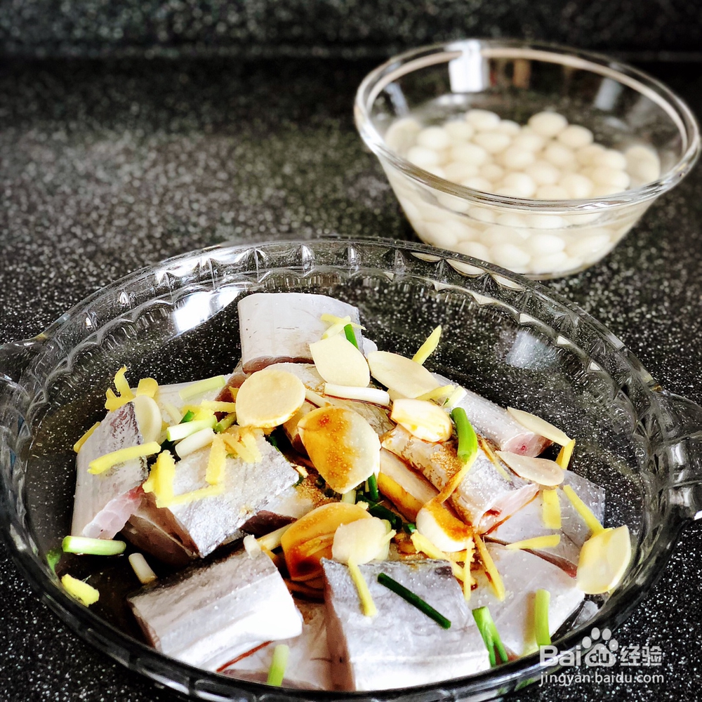 怎么做酒酿圆子烧带鱼?