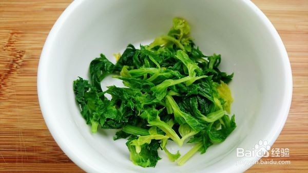 变废为宝 炝拌芹菜叶