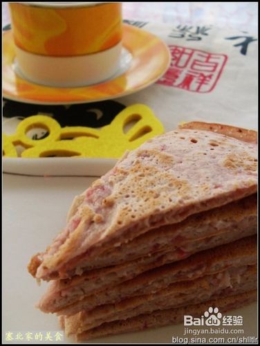 颠覆传统口味的煎饼——草莓鸡蛋煎饼