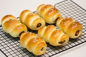 肠仔面包卷的做法