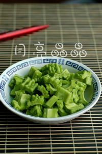 这一杯清热解暑防感冒--苦瓜奶饮