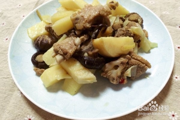 竹笋炖鸭肉的制作方法