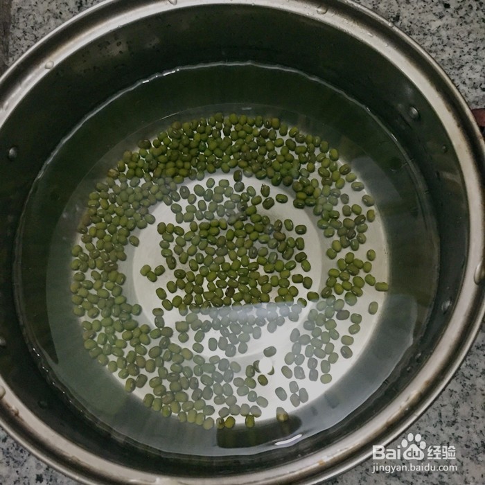 如何煮绿豆百合汤?