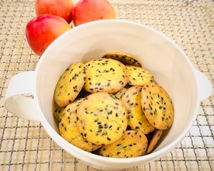 黑芝麻鸡蛋小饼干