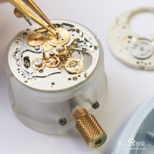 手表发条怎么拧