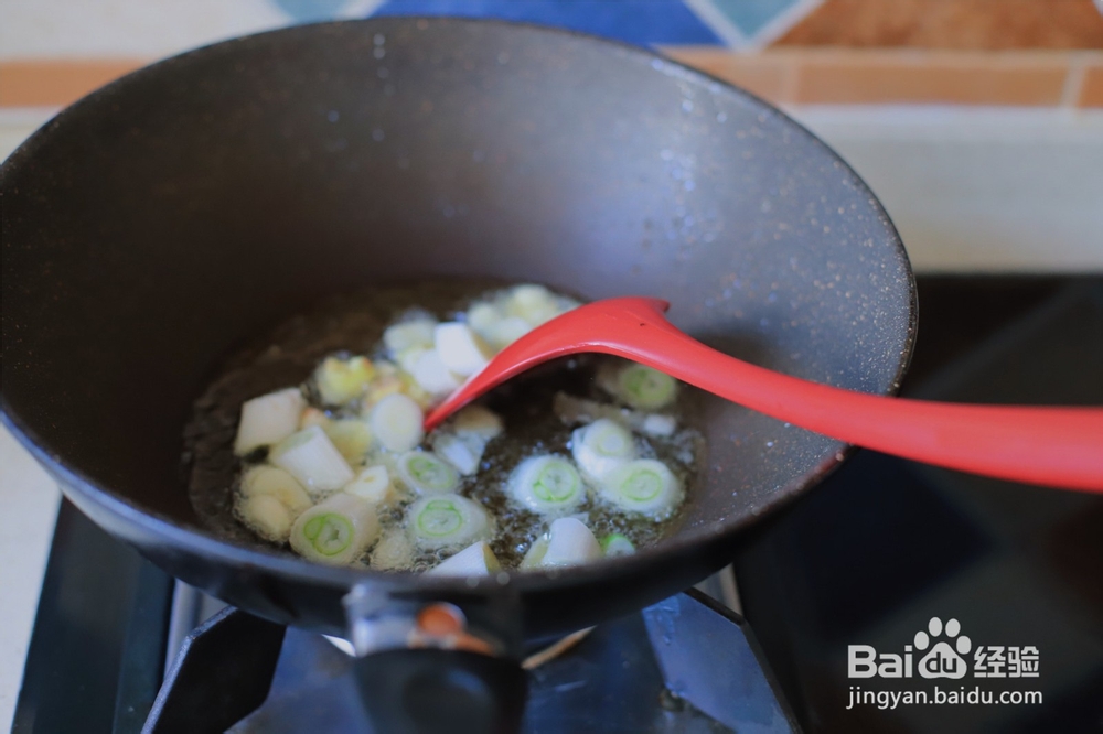 怎么做酸汤金针菇肥牛