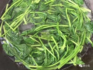 低脂凉拌菠菜