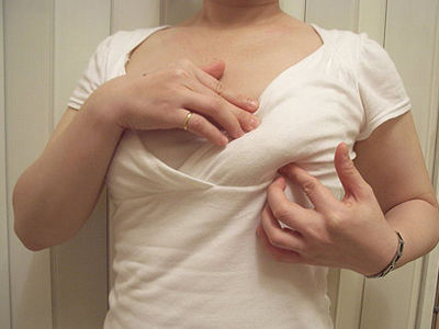 乳房坚挺饱满按摩手法