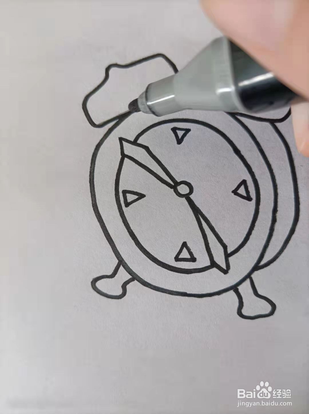 闹钟的简笔画怎么画