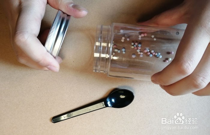 摩擦起电小实验怎么做