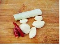 用简单的方法做出超级好吃的菜——蒜蓉西葫芦