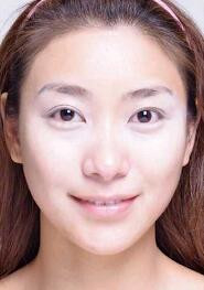 教初学者淡妆化妆步骤的先后顺序