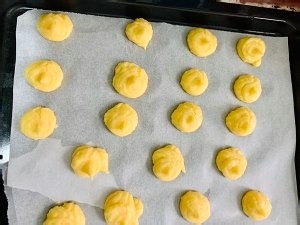 简单易做的小泡芙的做法