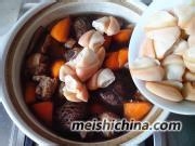 鲍贝焖排骨做法