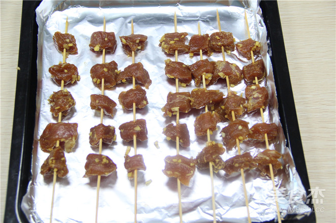 烤猪肉串的做法
