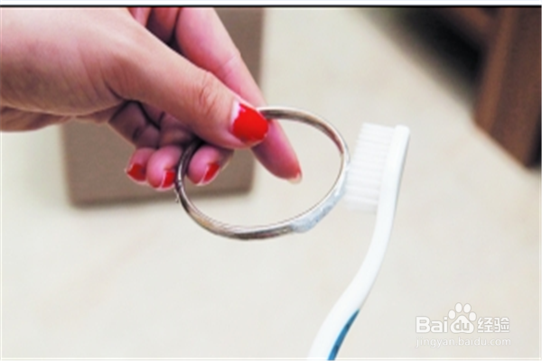 怎样清洗银手镯