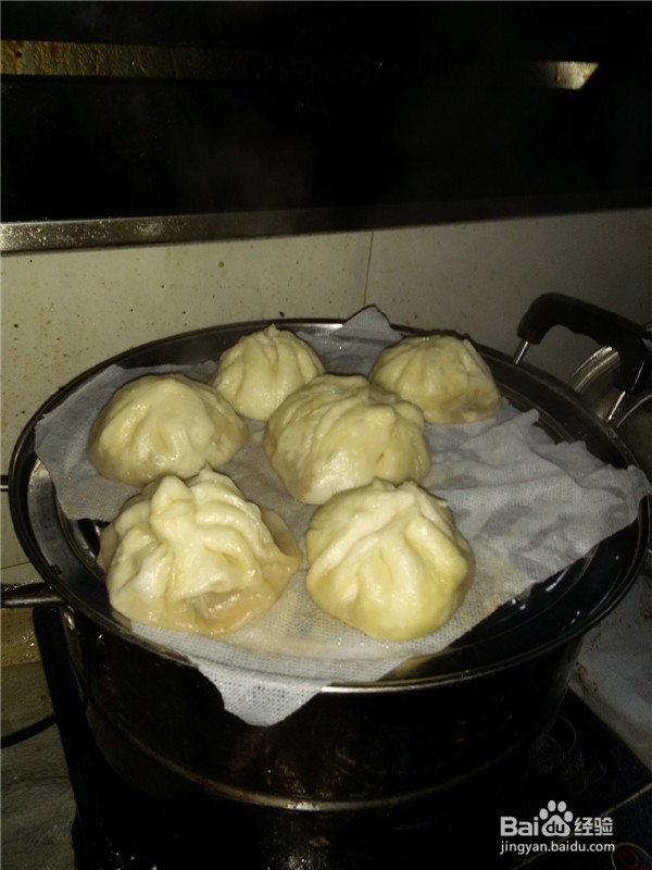 水萝卜葱花猪肉包