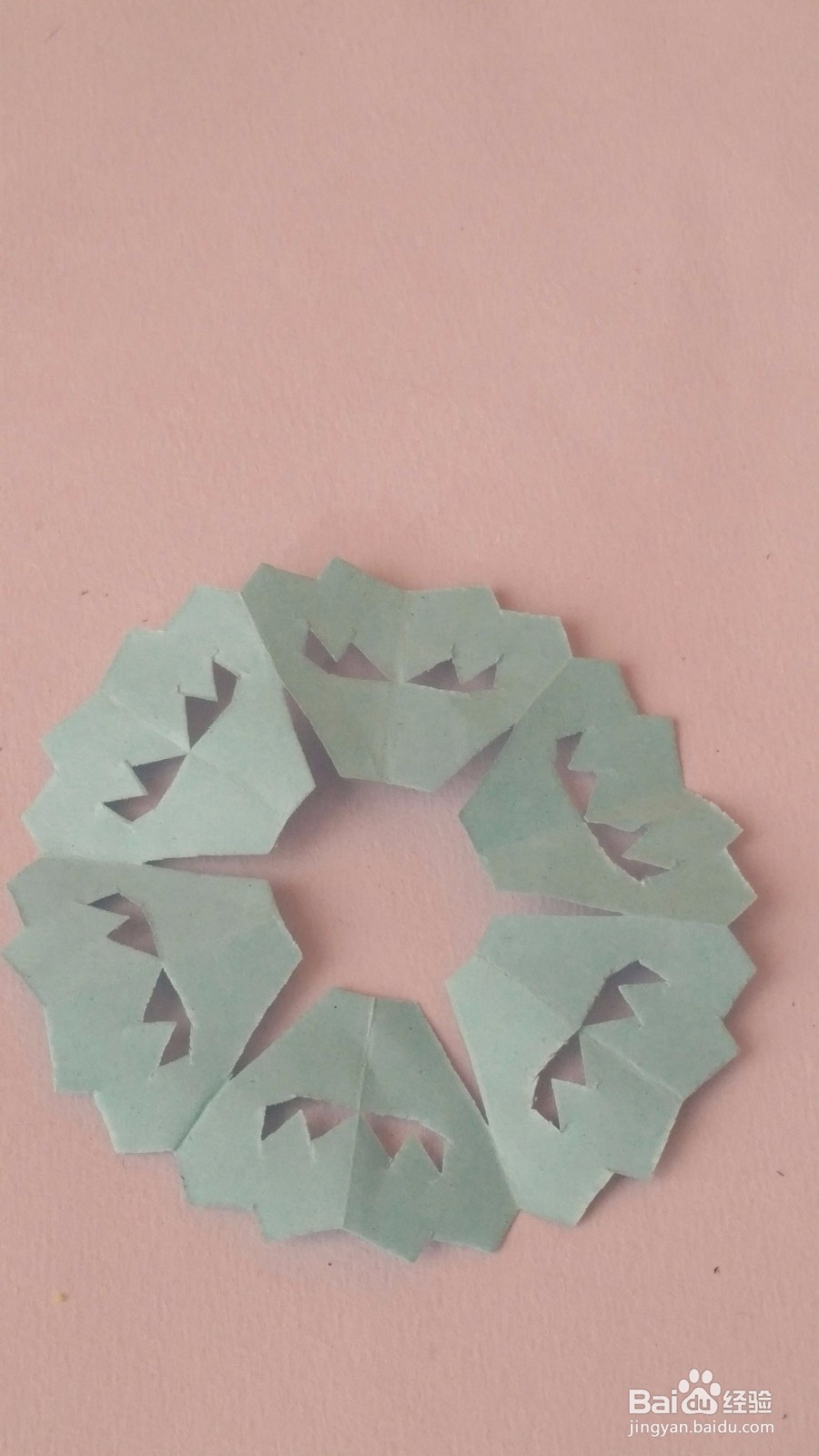 幼儿喇叭花窗花手工剪纸